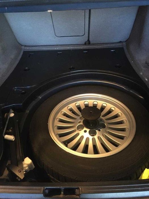 BMW E39 528i Caixa Manual em Muito Bom estado