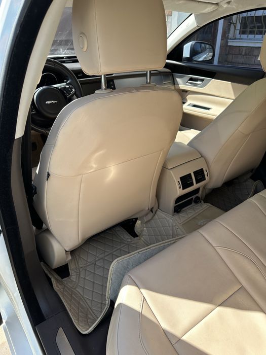 Автомобиль  Ягуар XF 260, JAGUAR  XF
