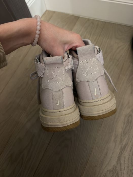 Ботинки розовые nike
