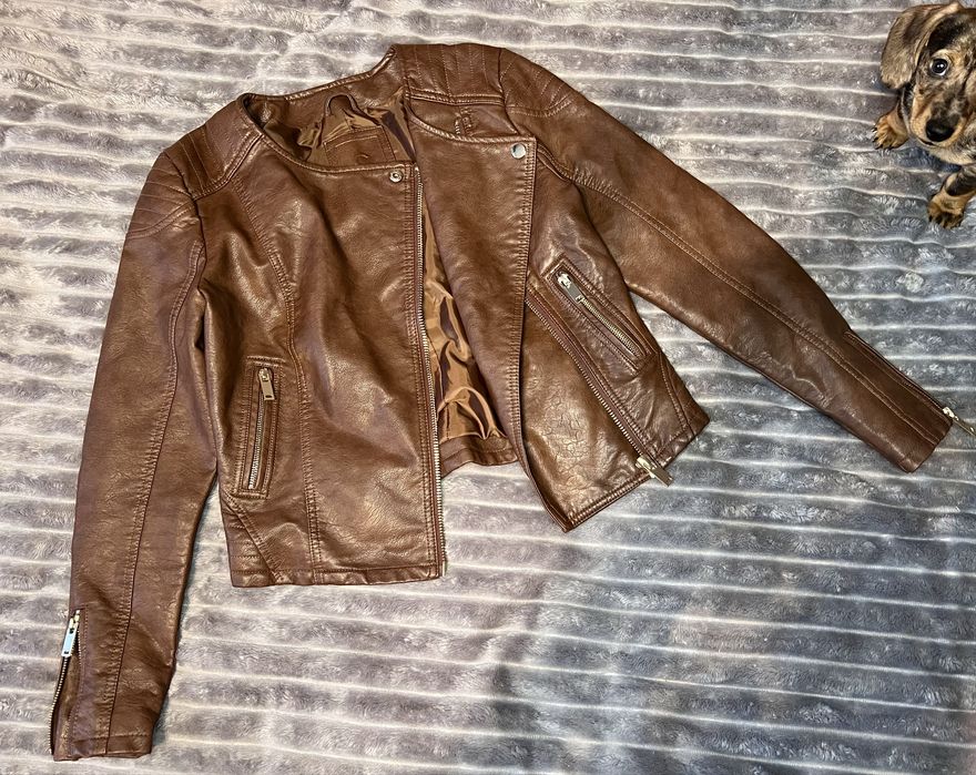 Косуха в трендовому кольорі