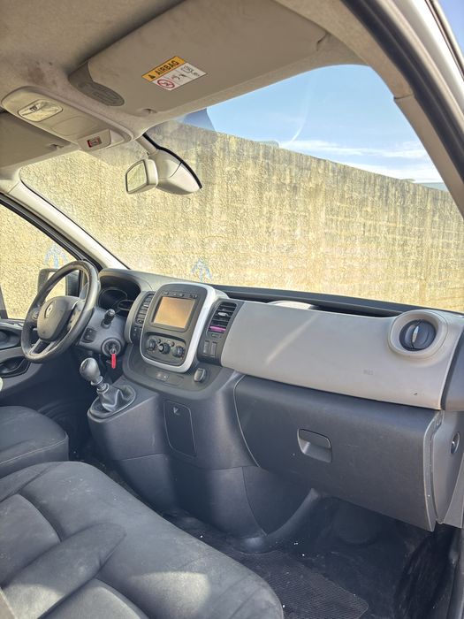 Renault Trafic longa 3 lugares