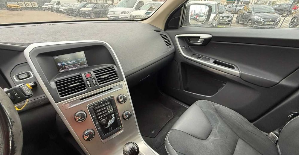 Volvo XC60 2011 D3 Momentum