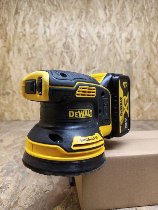 Szlifierkia mimośrodowa DeWalt 125 mm dcw210 + aku 4 ah
