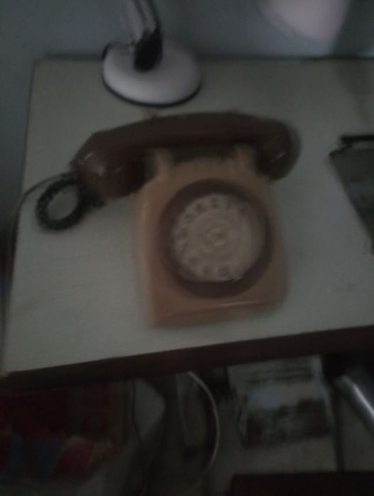 Telefone antigo de marcação analógico