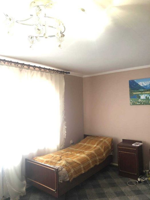 Здам в оренду місце в кімнаті для хлопця