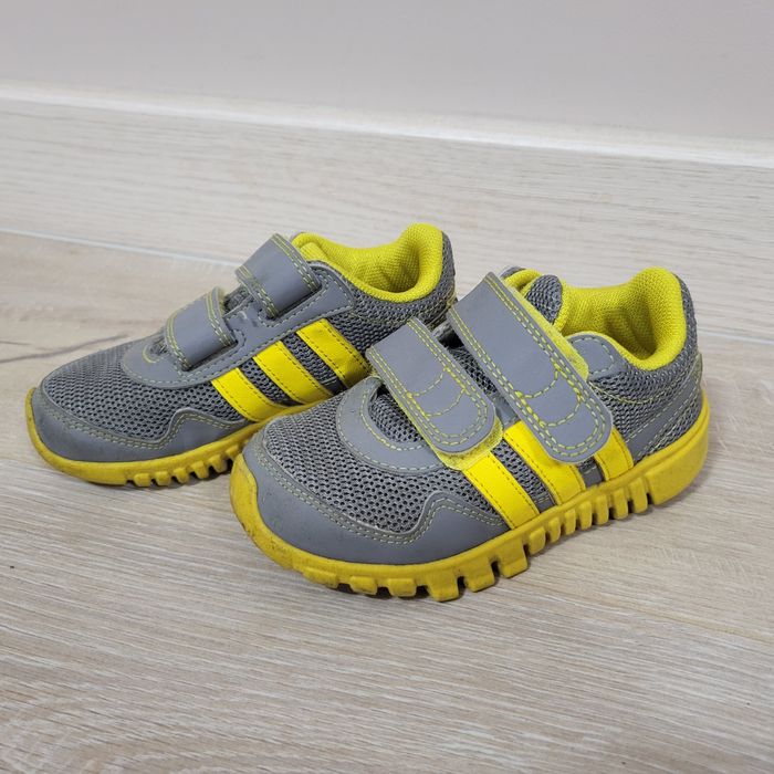 Дитячі кросівки Adidas