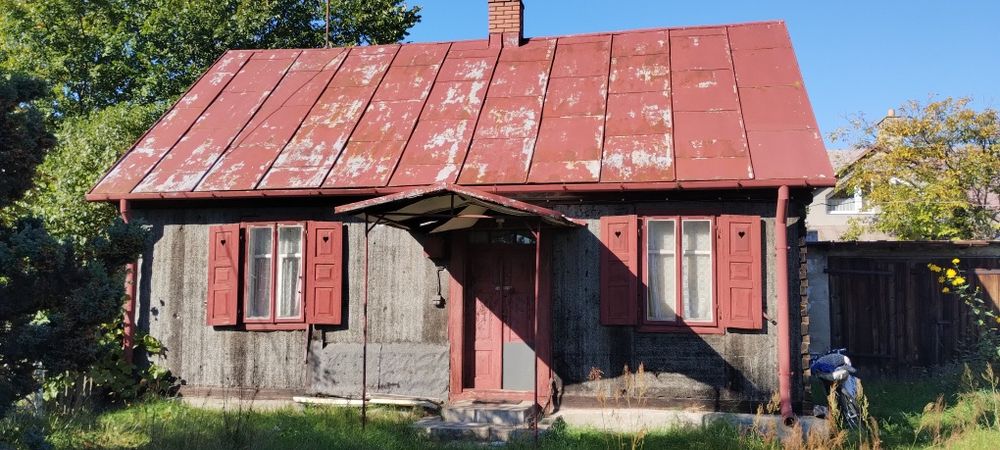 Stary dom drewniany 54 m² – sprzedam do rozbiórki / odzysk drewna