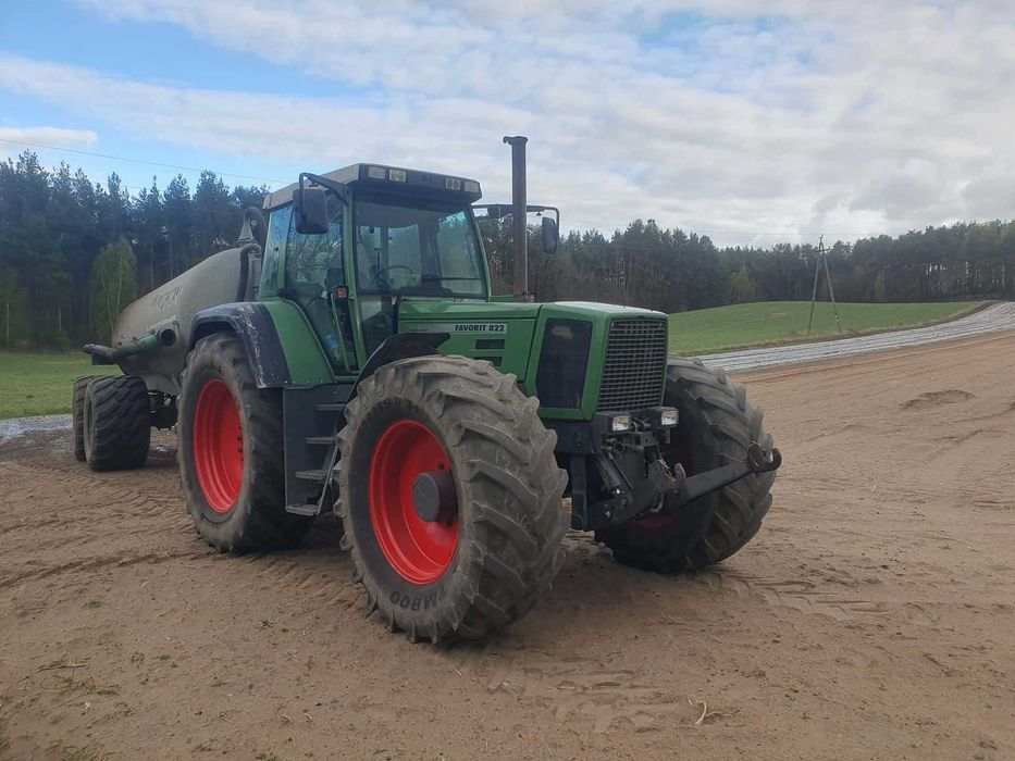 Ciągnik Fendt Favorit 822