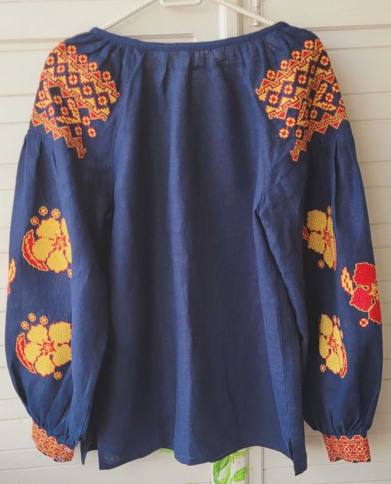 Вишиванка жіноча