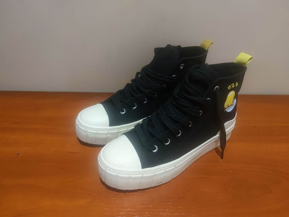 Кросівки Gudetama