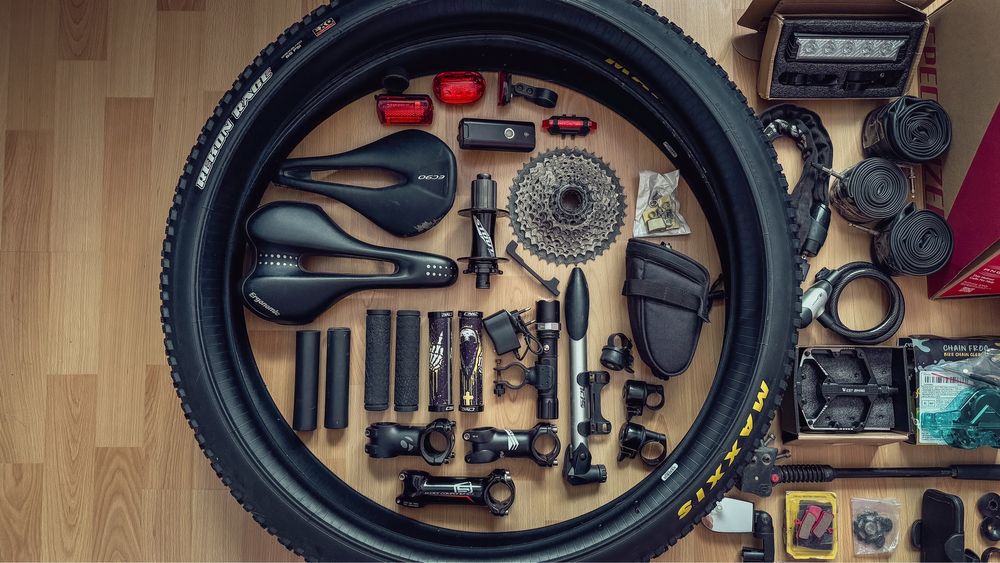 Запчастини до велосипеду! Maxxis, Bontrager, Specialized!