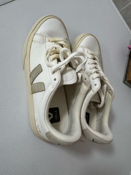 Vendo sapatilhas VEJA