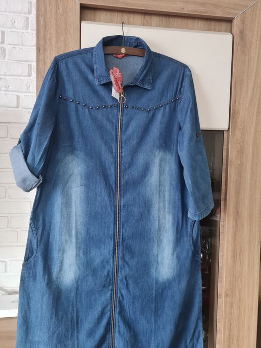 Sukienka w kolorze jeans