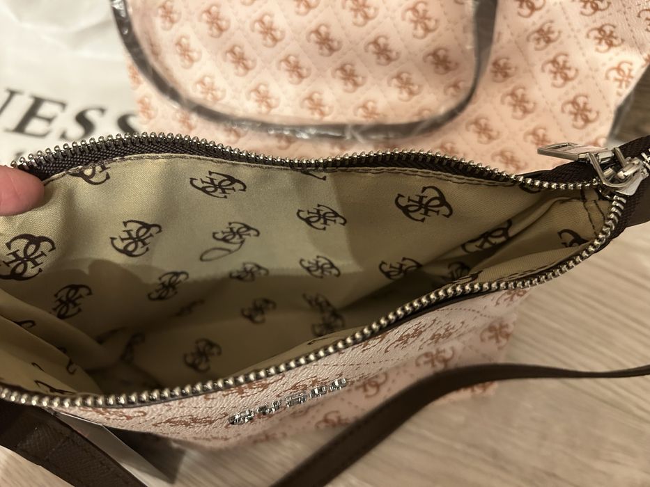 Zestaw dwóch torebek guess