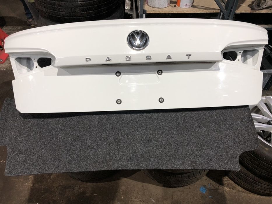 Passat b9 2020-2021 крышка багажника