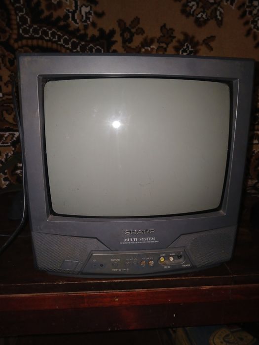 Продам телевизор Sharp 14EM2G (14") / ЭЛТ кинескопный для дачи, гаража, ретро-игр