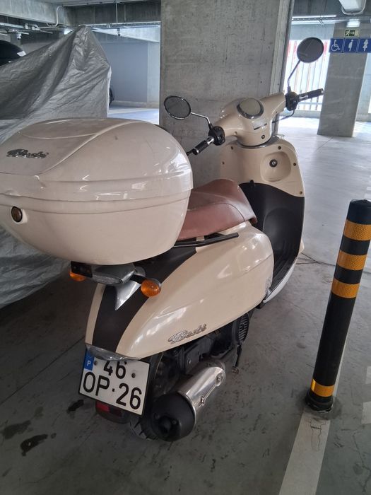 Scooter Daelim 125cc Besbi 2007