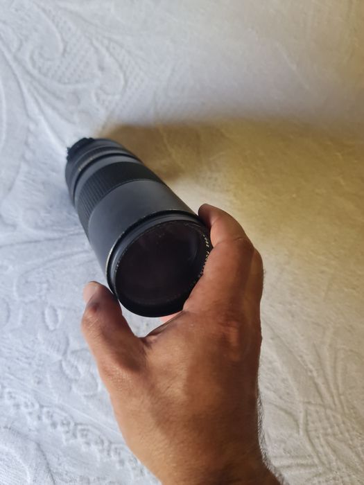 Lente analógica vivitar 100-300 para nikon
