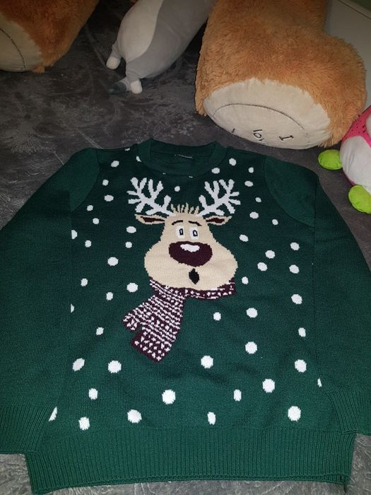 Светр новорічний