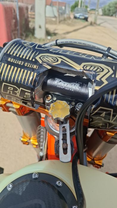 Ktm EXC-F 250 com extras