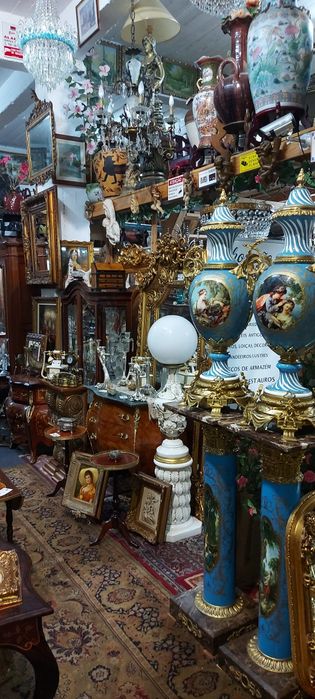 Antiguidades/ Lustres