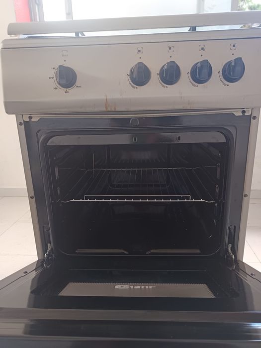Fogão a gás Consul com forno – como novo