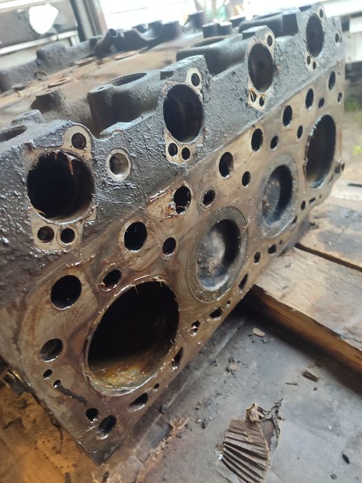 Продам блок в зборі на атего 4.3