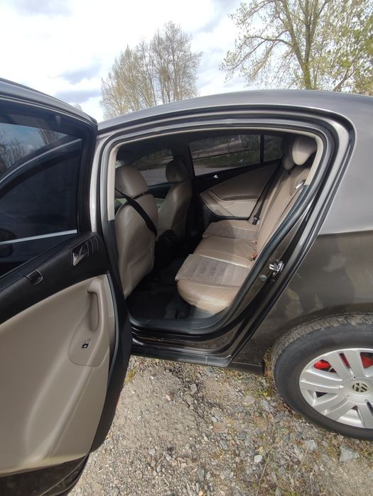 Продам Passat B6 2.0 TDI