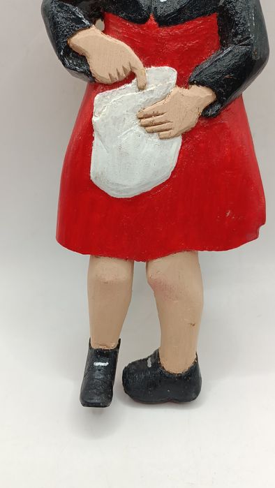 Figurka płaskorzeźba dziewczynka ręcznie malowana