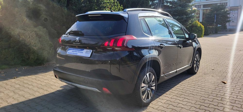 Peugeot 2008 1.2i Automat