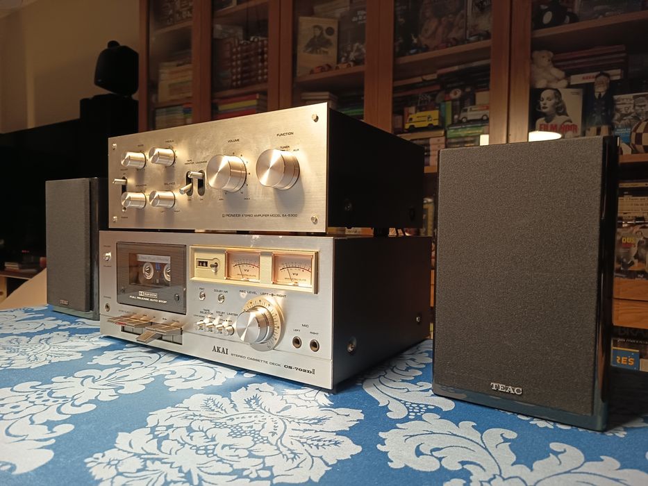 Amplificador Pioneer SA-5300 / Deck Akai CS-702DII / Colunas TEAC  TC-X350i
