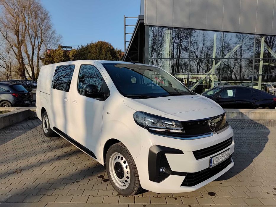 Wynajem busów 9-osobowych Opole | FV | Zadbana flota