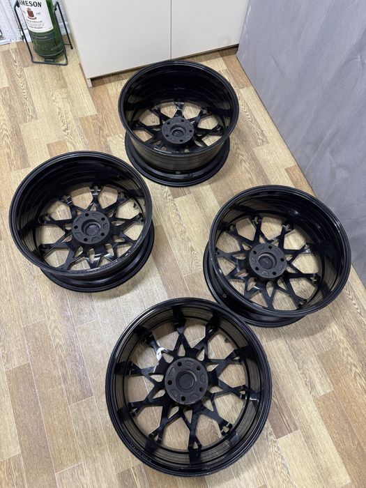 Диски R18 5x114,3 ET38 dia 73.1 kia и другие