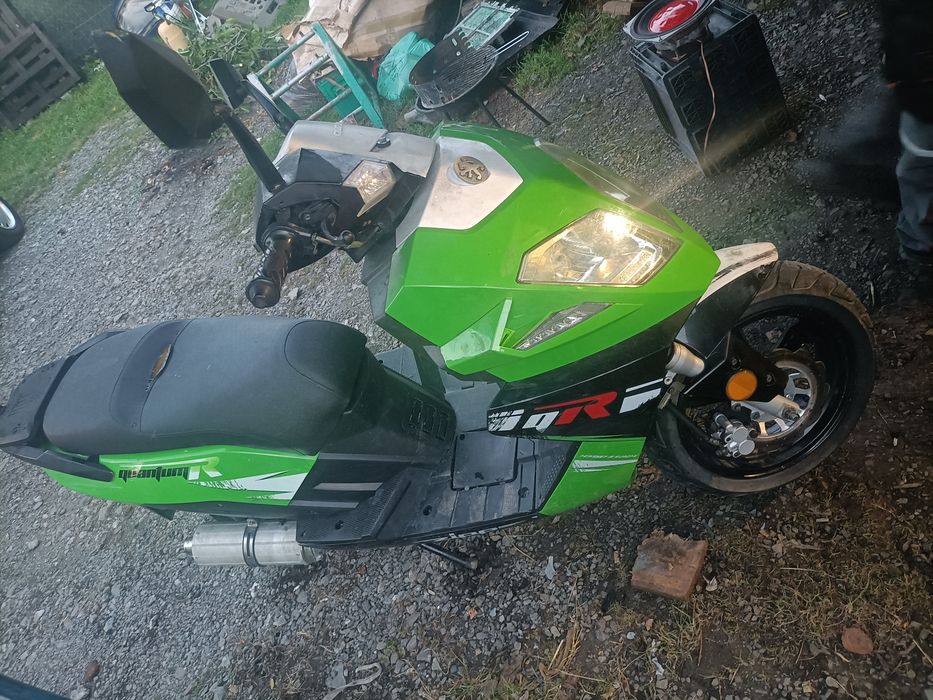 Skuter quantum 50