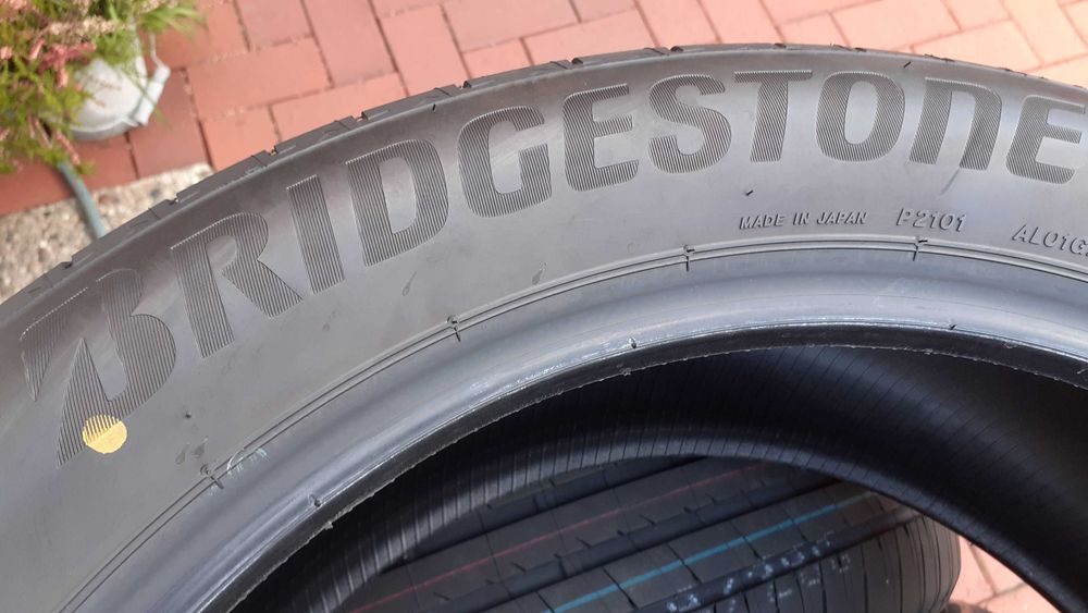 Nowe opony Kl. Premium 4x BRIDGESTONE 235/50R20 100W,  2022/23r