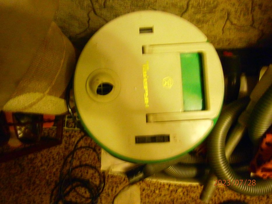 пылесос. исправный.