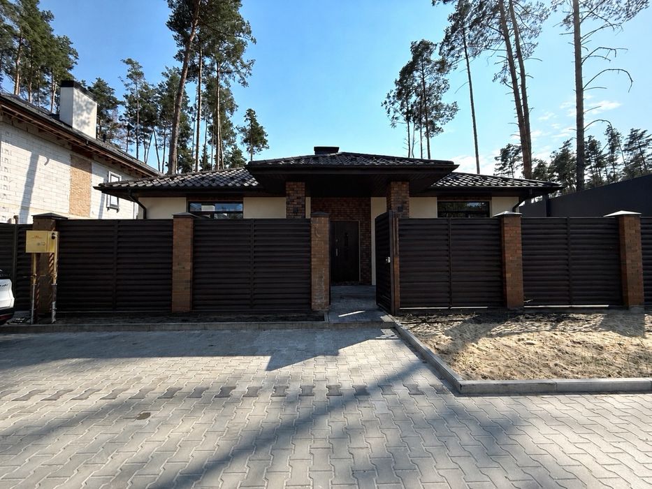 Одноповерховий будинок у Лісовій Бучі серед сосен, 4.7 сотки, газ, з керамоблоку