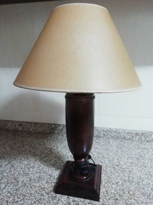 Candeeiro com abajour