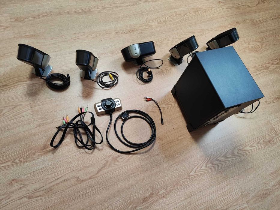 Colunas Logitech G51 5.1 surround