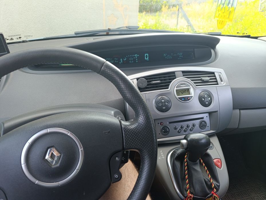 Renault grand scenic газ-бензин АКПП
