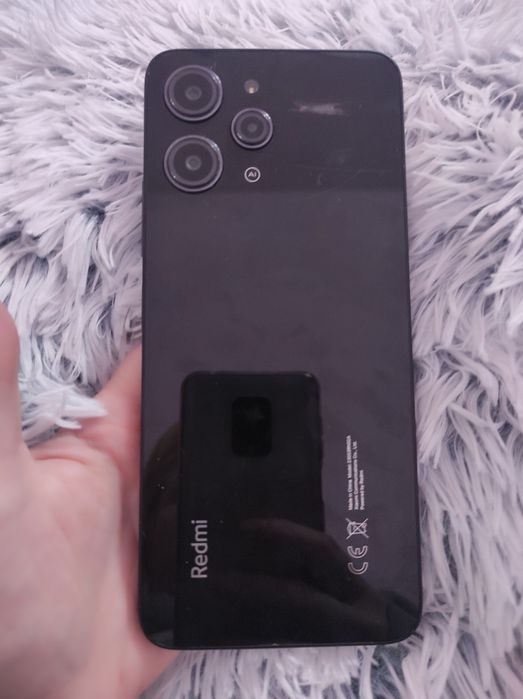 Xiaomi Redmi 12 на 8/256 Гб