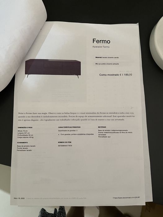 Aparador de sala funcional para vario utilidades