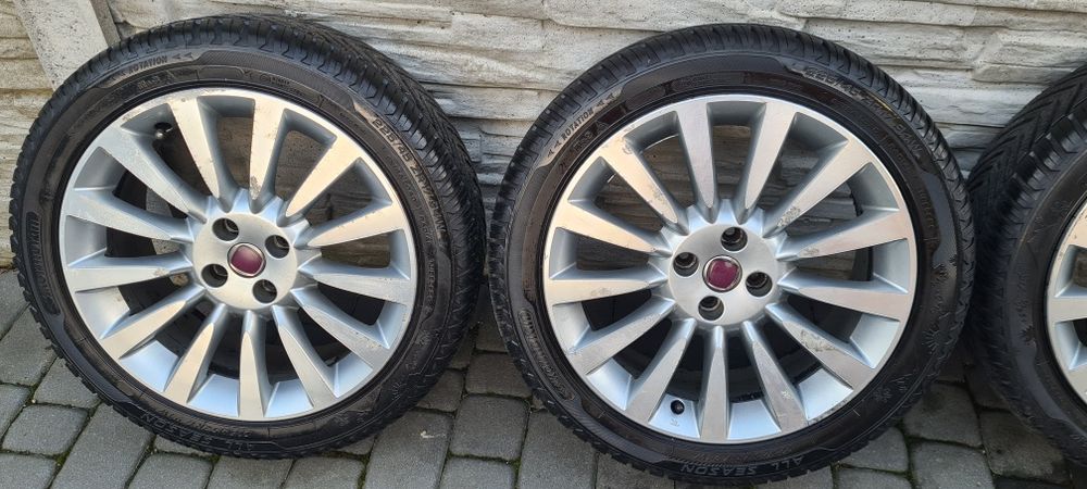 Alu Felgi Fiat 17' + Opony Całoroczne Kormoran  225 45 17R