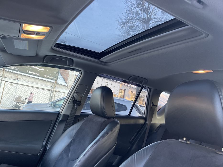 Продам Toyota-RAV4