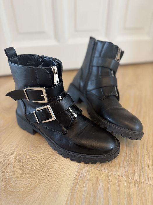 Botki damskie/ sztyblety/ workery/ buty za kostkę/ Sinsay/ rozm. 40