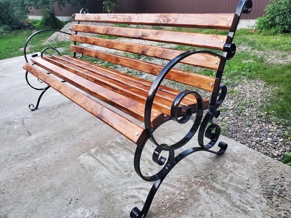 Лавочка 1.75 м кована
