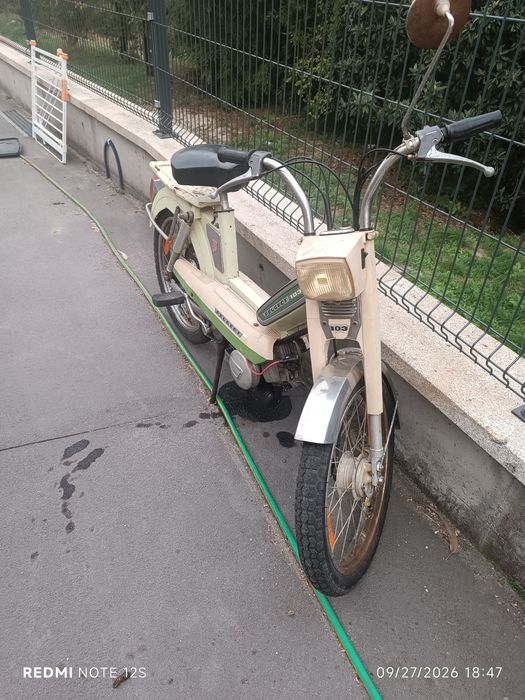 Peugeot 103 mobilete
