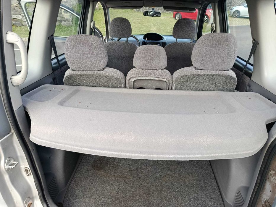 Vendo Toyota Yaris Verso 1.3 a gasolina de 1999