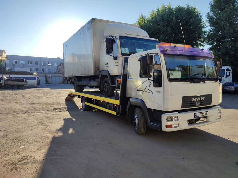 Эвакуатор в Днепре, легковой, грузовой.платформа до 7т,  по Украине