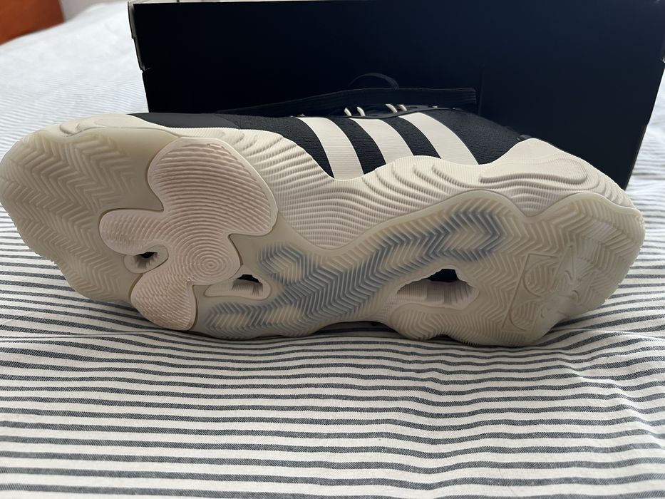 Tenis Adiadas Trae Yong 3 Basquetebol.